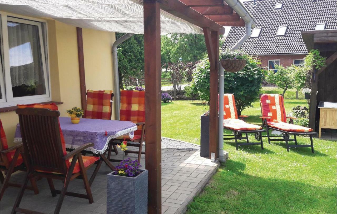Awesome Home In Alt Schwerin With Wifi Luaran gambar